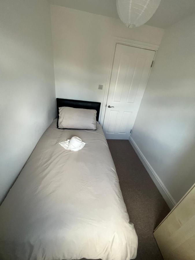 City Reach Retreat Spacious 4Bed House Startford Maryland Great Transport Links London Bagian luar foto